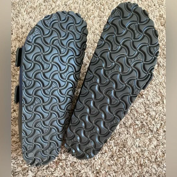 Brand New Birkenstock Arizona Essentials
EVA sandal - Picture 7 of 7